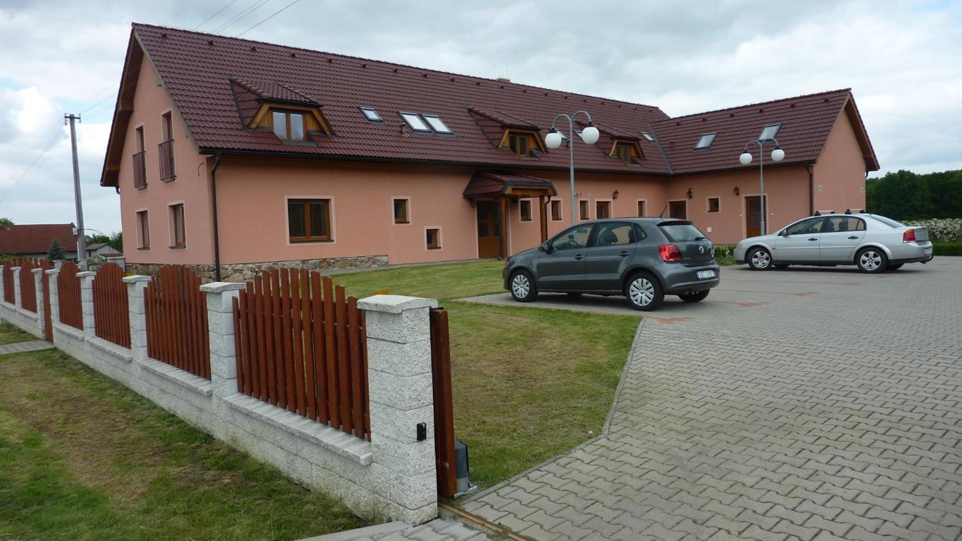 Penzion Slavka Tremosnice Екстер'єр фото